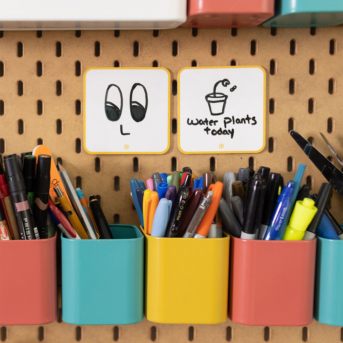 StickyNodes_Yellow_03_Compressed